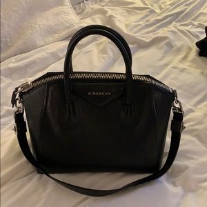Selling my Givenchy Antigona!
